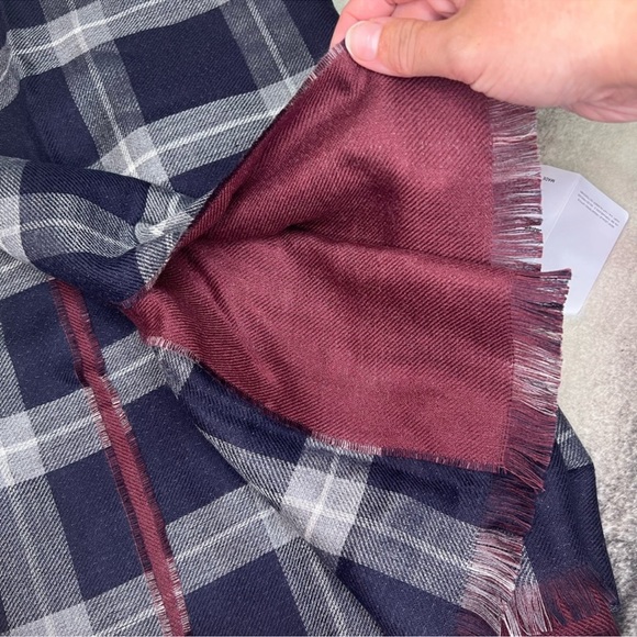 Salvatore Ferragamo Plaid Double Sided Reversible Scarf Gancini Logo Navy/Rosso - Picture 7 of 11